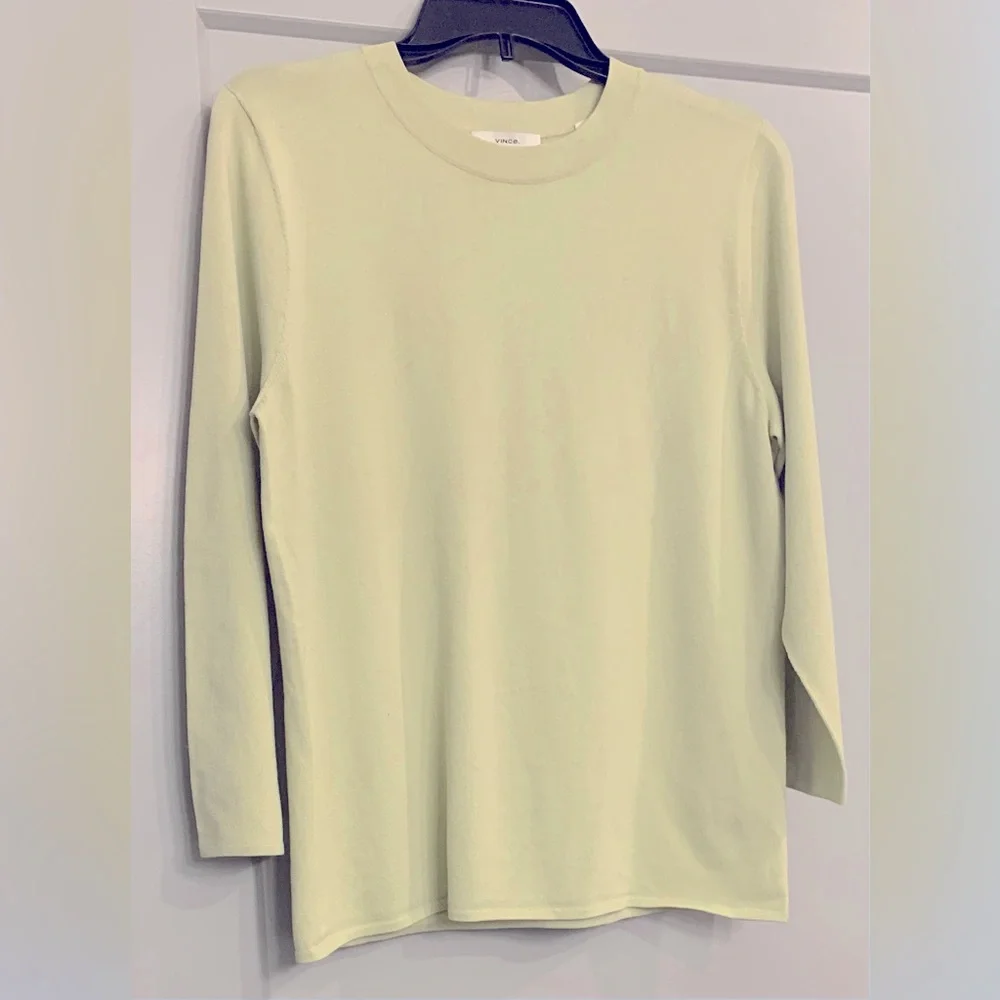 Vince Stretch Knit Sweater Light Green Size Large Minimalist Lightweight NWOT